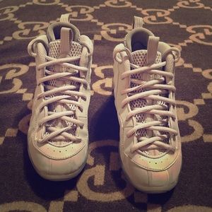 High top Nike’s polka dot on the sides. Super cute